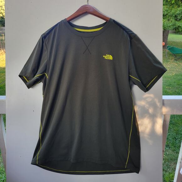 The North Face Shirt Mens SZ L Khaki Green Short Sleeve Polyester Hike Explore - Picture 1 of 6